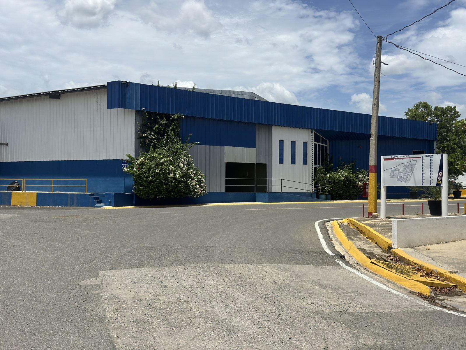 Edificio administrativo de PIZFN (nave 28)